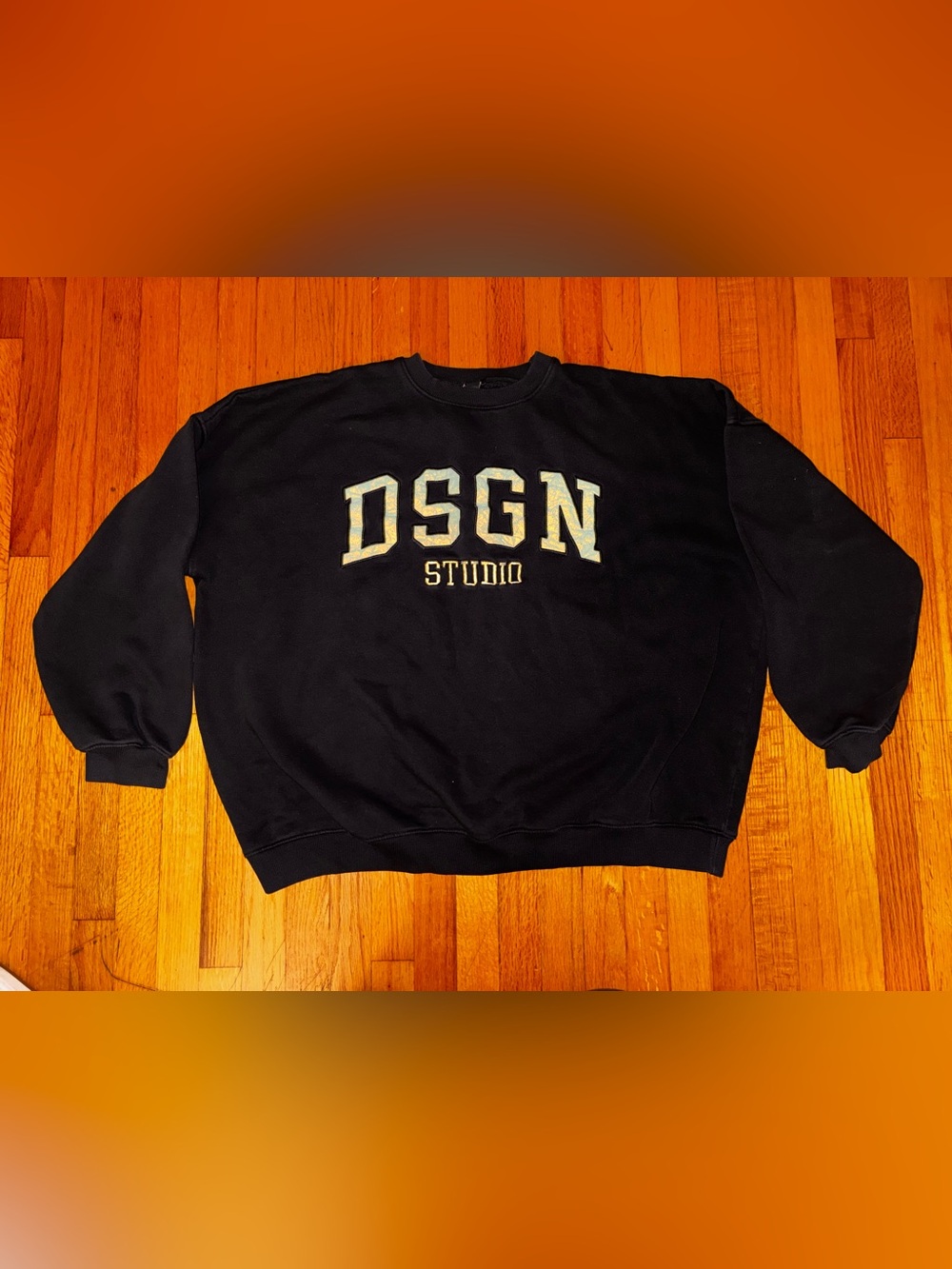 Boohoo DSGN Graphic Crewneck XL